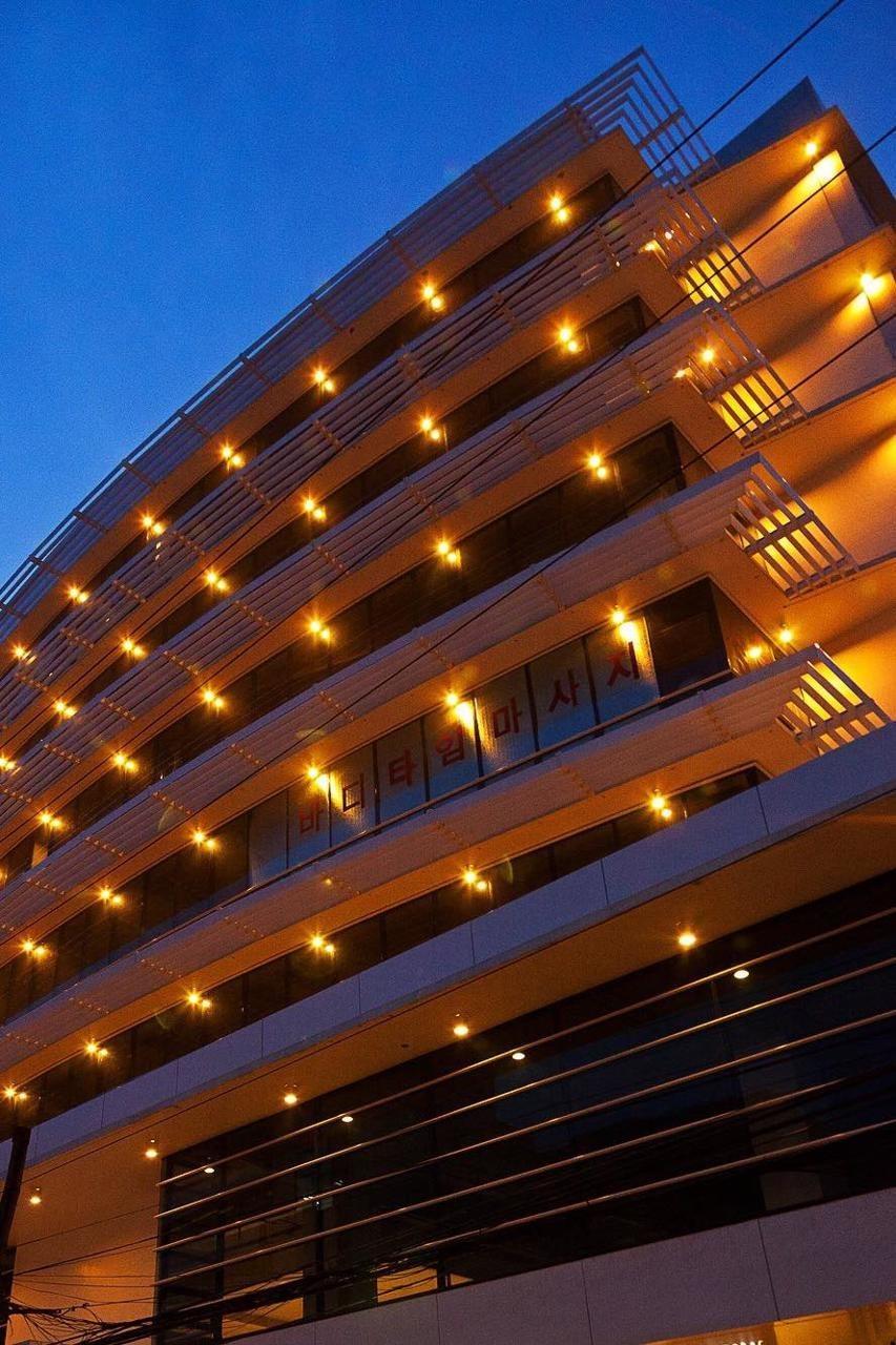 Anika Suites Cebu Exterior foto